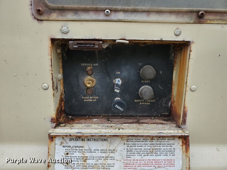 image for item FY9241 Ingersoll Rand P-100B  air compressor