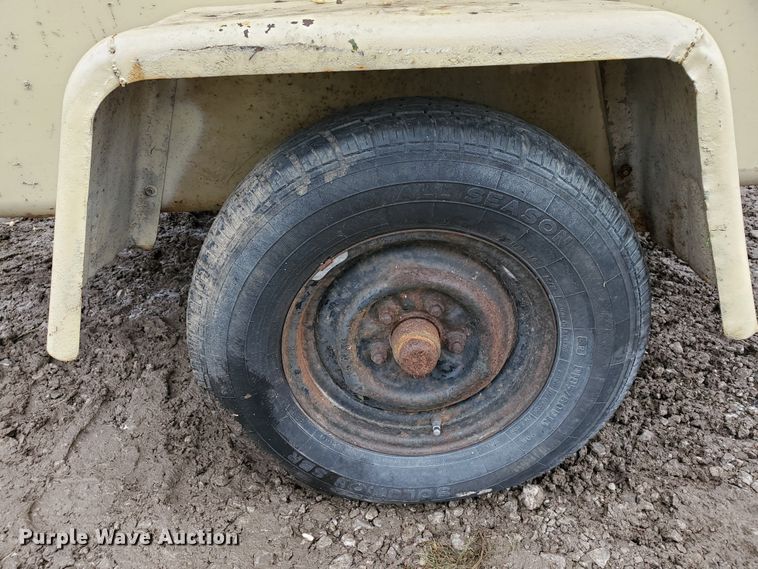 image for item FY9241 Ingersoll Rand P-100B  air compressor