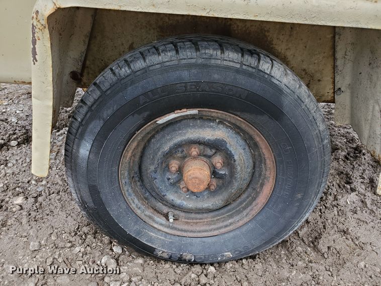 image for item FY9241 Ingersoll Rand P-100B  air compressor