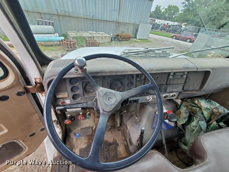 image for item FY9243 1987 International 1954  flatbed truck