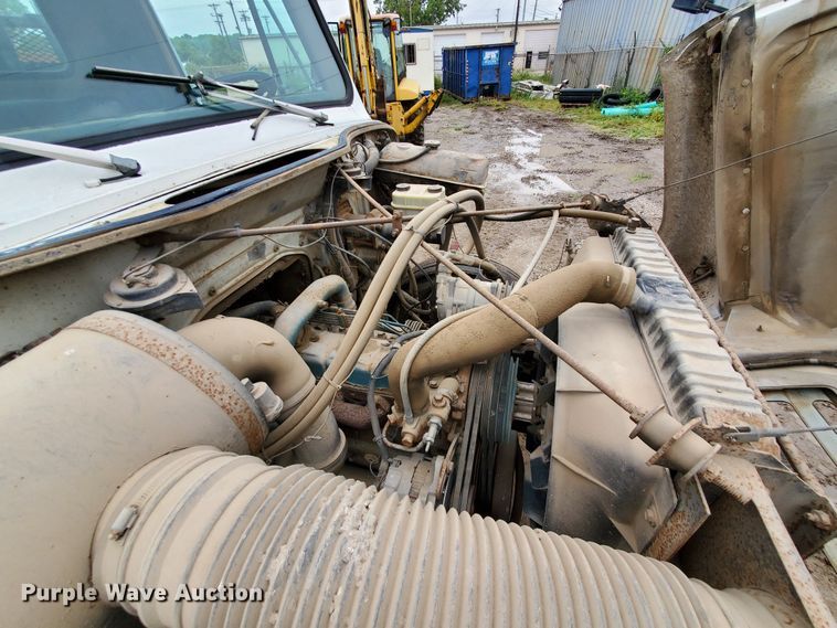 image for item FY9243 1987 International 1954  flatbed truck