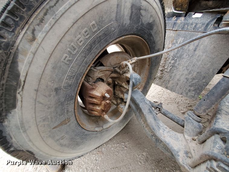 image for item FY9243 1987 International 1954  flatbed truck