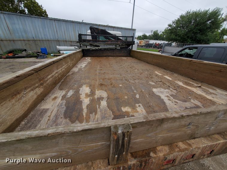 image for item FY9243 1987 International 1954  flatbed truck