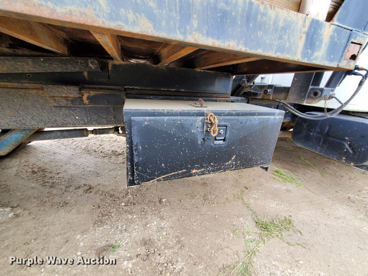 image for item FY9243 1987 International 1954  flatbed truck