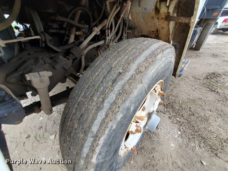 image for item FY9243 1987 International 1954  flatbed truck