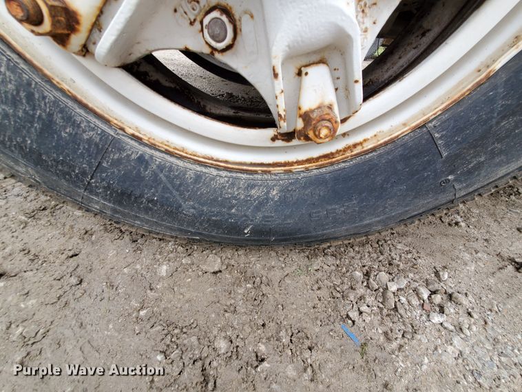 image for item FY9243 1987 International 1954  flatbed truck