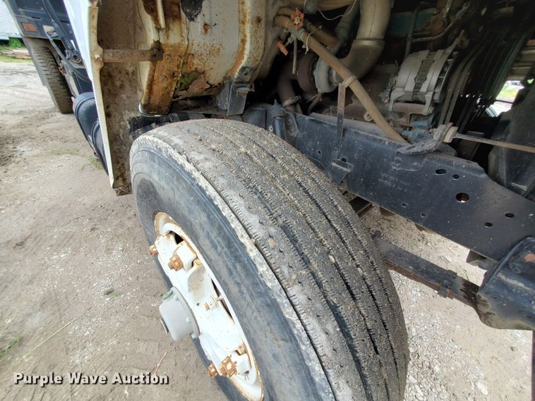 image for item FY9243 1987 International 1954  flatbed truck