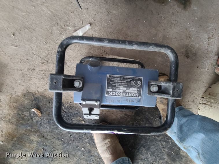 image for item GO9324 (4) concrete vibrators