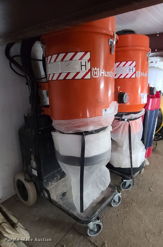 image for item GO9329 (2) Husqvarna S26 concrete saw vacuums