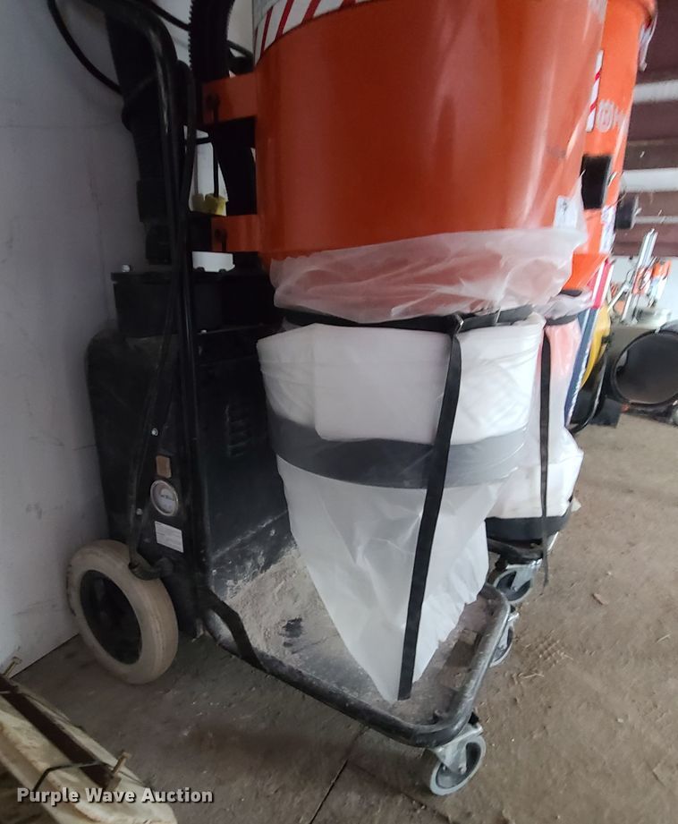 image for item GO9329 (2) Husqvarna S26 concrete saw vacuums