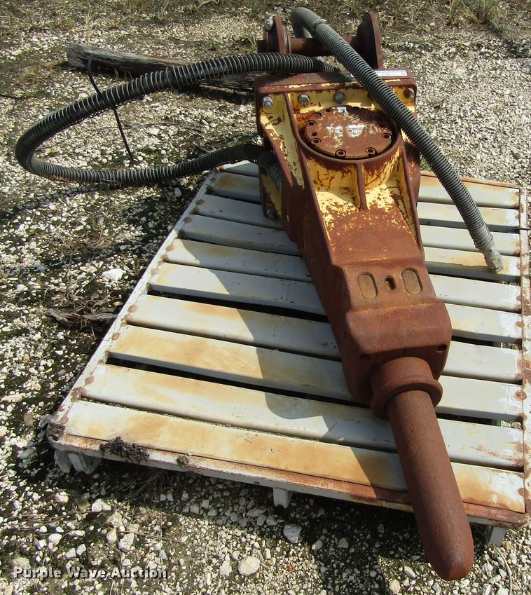 image for item GQ9131 2008 Atlas Copco breaker