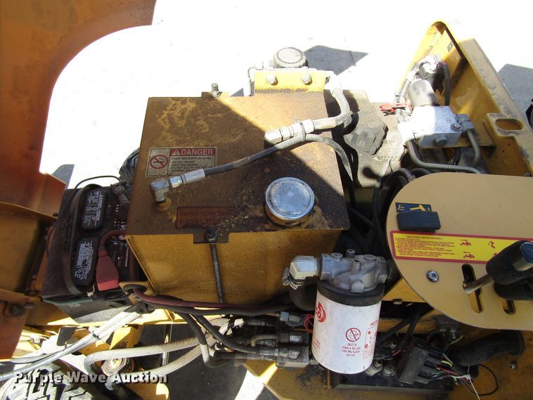 image for item GQ9174 2011 Rayco RG1645 stump grinder