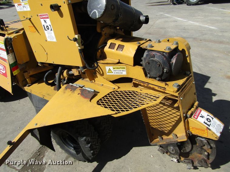 image for item GQ9174 2011 Rayco RG1645 stump grinder