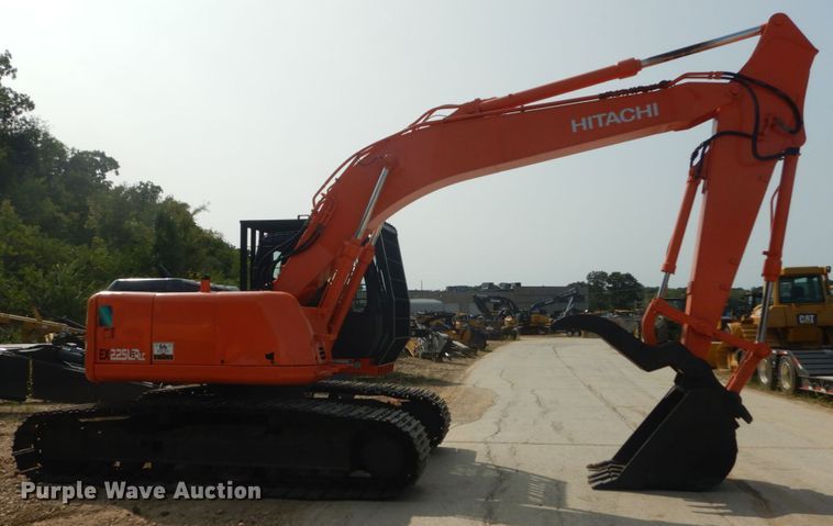 image for item GR9823 2000 Hitachi EX225USRCL  excavator