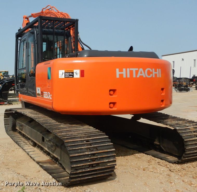 image for item GR9823 2000 Hitachi EX225USRCL  excavator