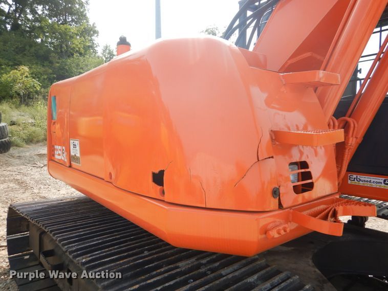 image for item GR9823 2000 Hitachi EX225USRCL  excavator