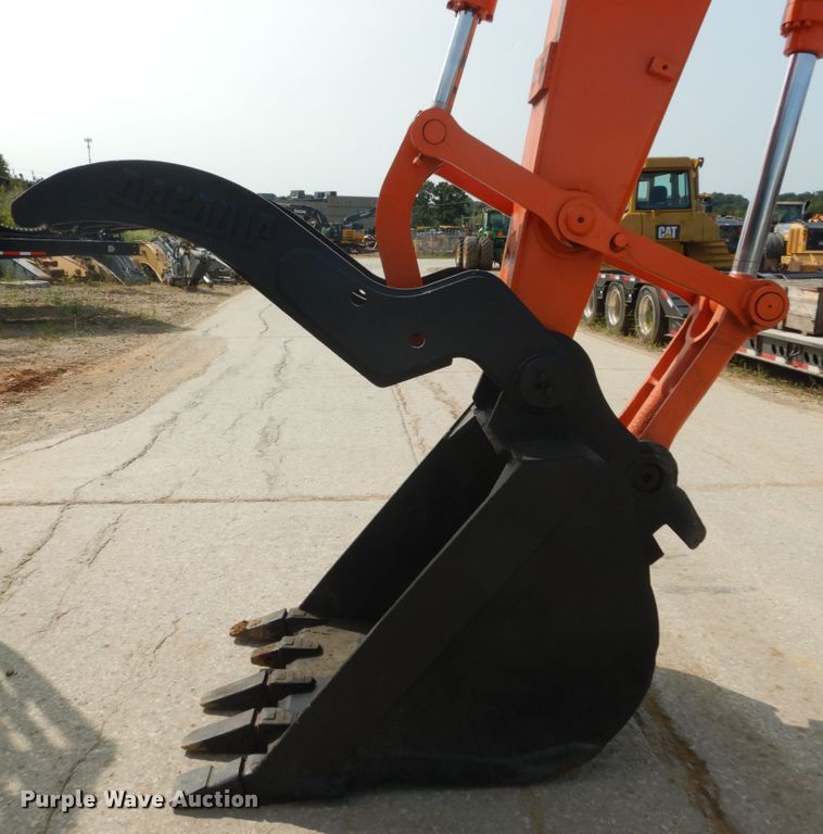 image for item GR9823 2000 Hitachi EX225USRCL  excavator