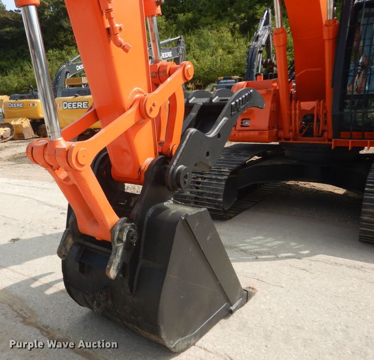 image for item GR9823 2000 Hitachi EX225USRCL  excavator