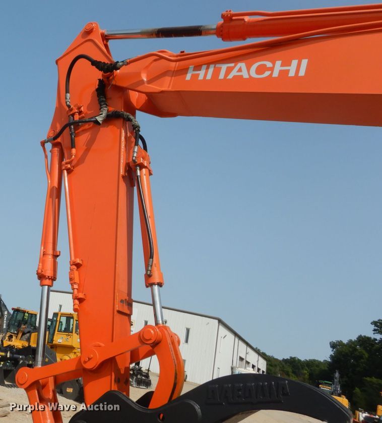image for item GR9823 2000 Hitachi EX225USRCL  excavator