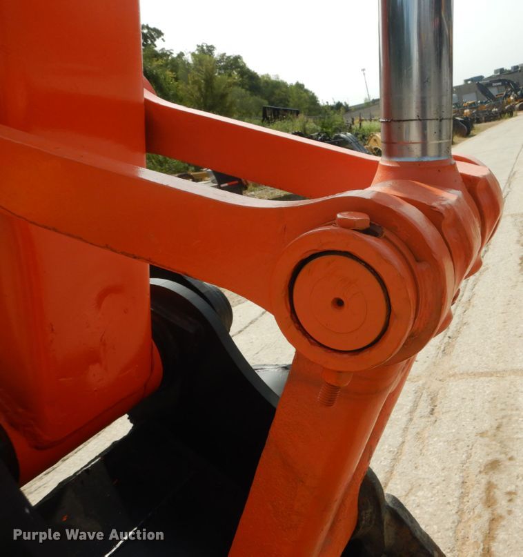 image for item GR9823 2000 Hitachi EX225USRCL  excavator