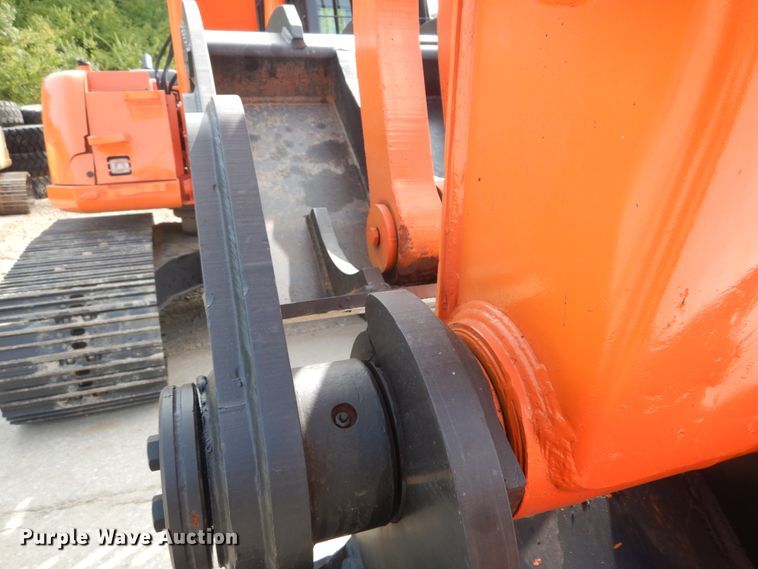 image for item GR9823 2000 Hitachi EX225USRCL  excavator