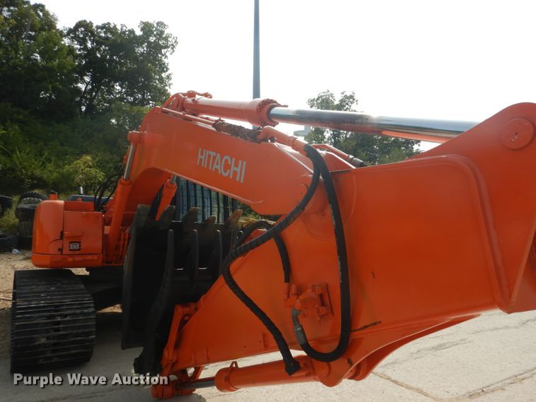 image for item GR9823 2000 Hitachi EX225USRCL  excavator