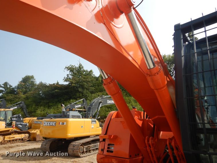 image for item GR9823 2000 Hitachi EX225USRCL  excavator