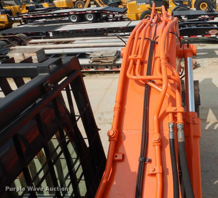 image for item GR9823 2000 Hitachi EX225USRCL  excavator