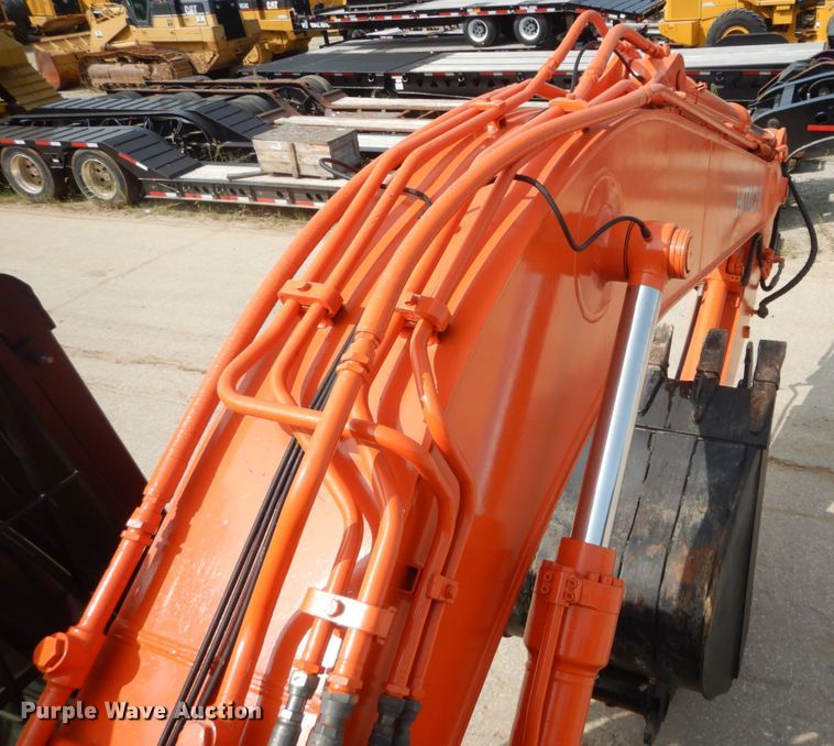 image for item GR9823 2000 Hitachi EX225USRCL  excavator