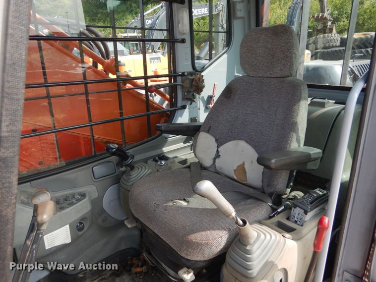 image for item GR9823 2000 Hitachi EX225USRCL  excavator