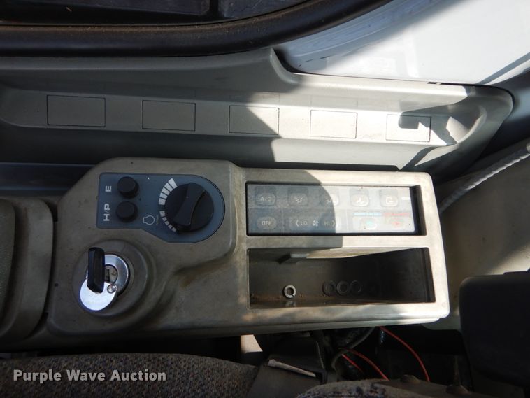 image for item GR9823 2000 Hitachi EX225USRCL  excavator