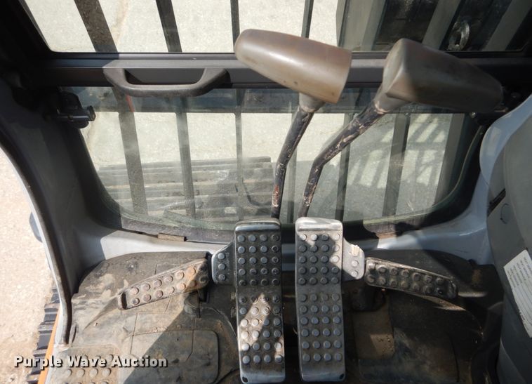 image for item GR9823 2000 Hitachi EX225USRCL  excavator