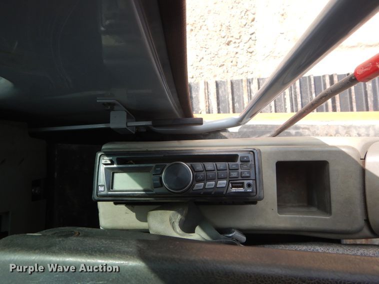 image for item GR9823 2000 Hitachi EX225USRCL  excavator