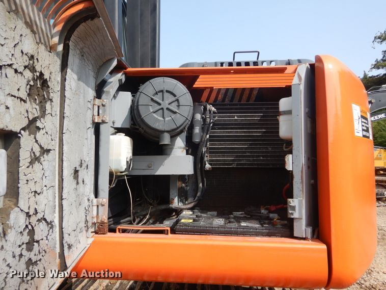 image for item GR9823 2000 Hitachi EX225USRCL  excavator