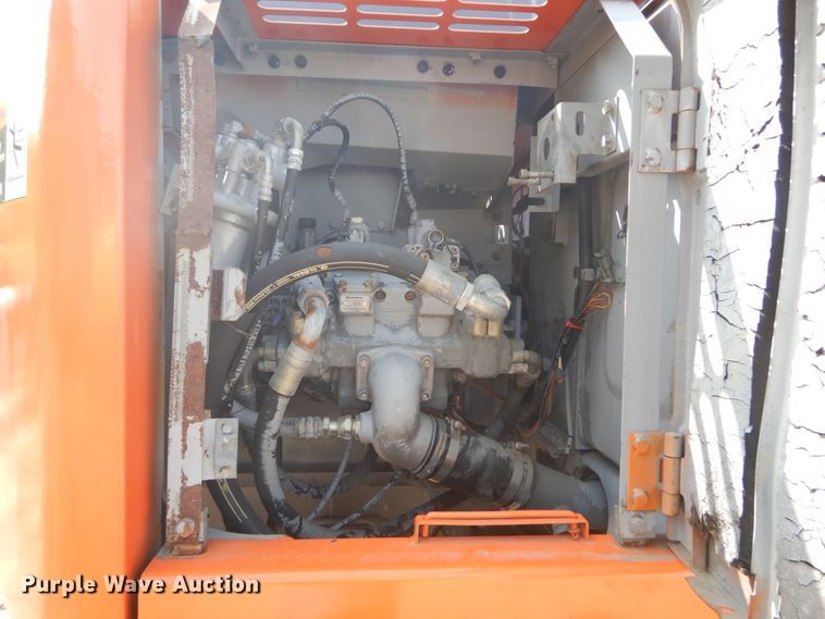 image for item GR9823 2000 Hitachi EX225USRCL  excavator