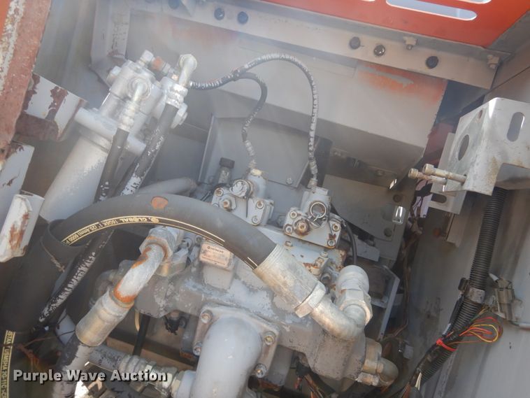 image for item GR9823 2000 Hitachi EX225USRCL  excavator