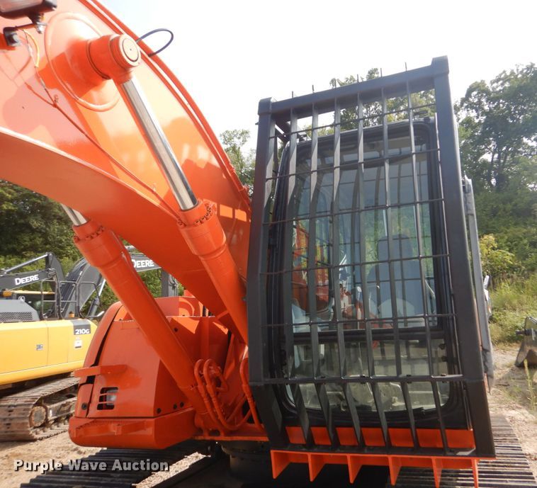 image for item GR9823 2000 Hitachi EX225USRCL  excavator