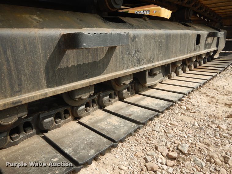 image for item GR9823 2000 Hitachi EX225USRCL  excavator