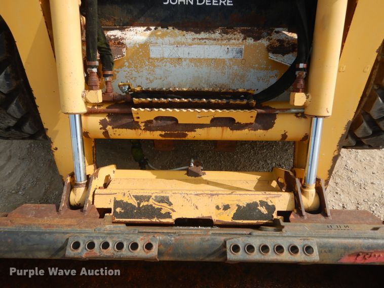 image for item GR9824 2009 John Deere 325  skid steer loader