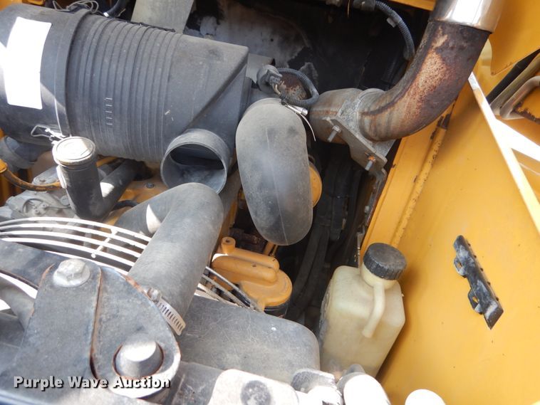 image for item GR9824 2009 John Deere 325  skid steer loader