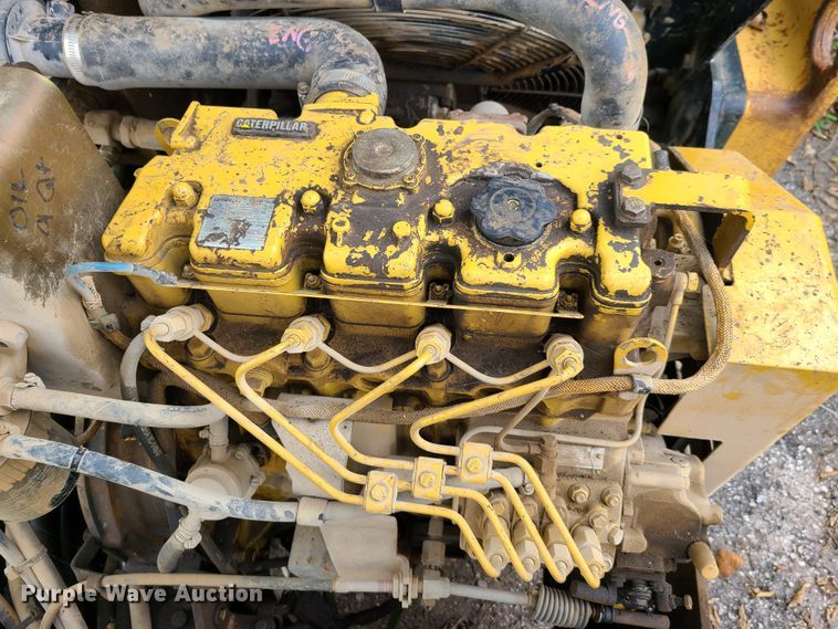 image for item GY9598 Caterpillar CB-334E  vibratory double drum roller