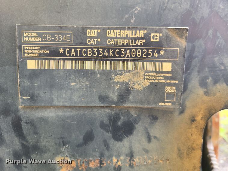 image for item GY9598 Caterpillar CB-334E  vibratory double drum roller