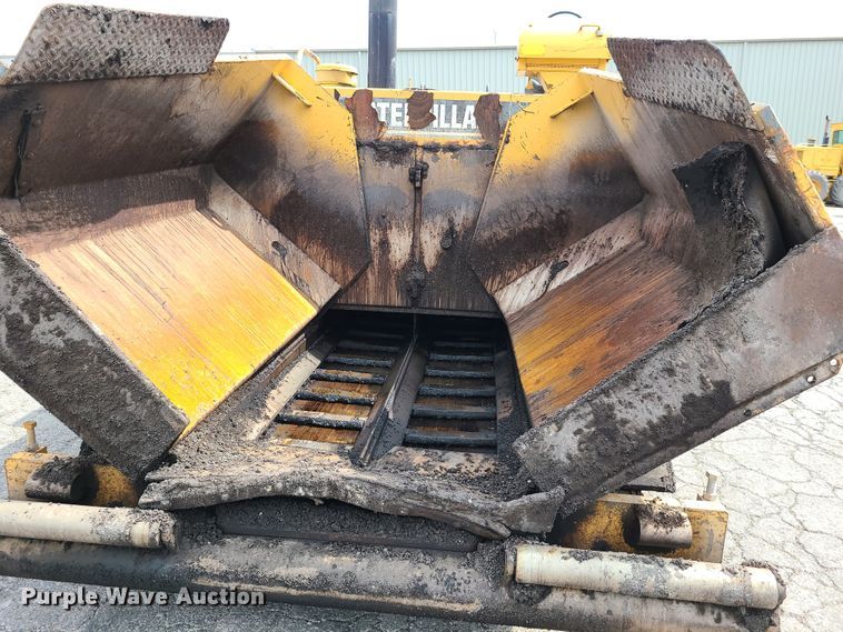 image for item GY9599 Caterpillar AP-650B  paver