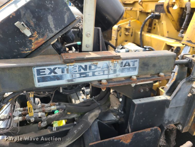 image for item GY9599 Caterpillar AP-650B  paver