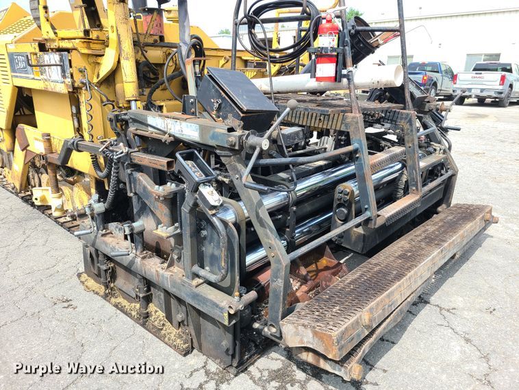 image for item GY9599 Caterpillar AP-650B  paver