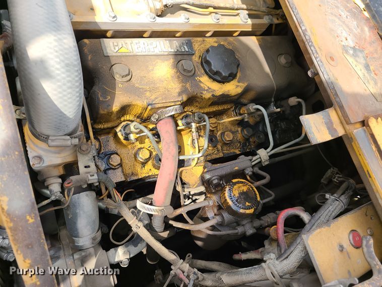 image for item GY9599 Caterpillar AP-650B  paver