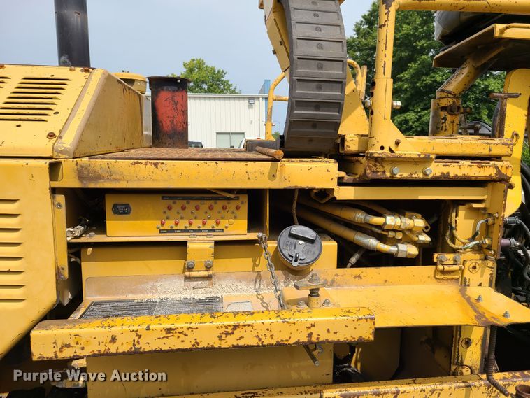image for item GY9599 Caterpillar AP-650B  paver
