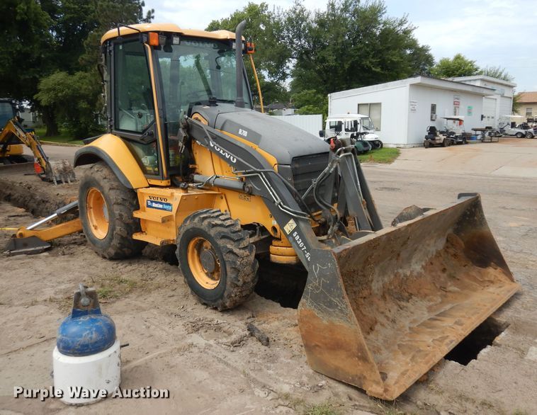 image for item HA9333 2012 Volvo BL70B  backhoe