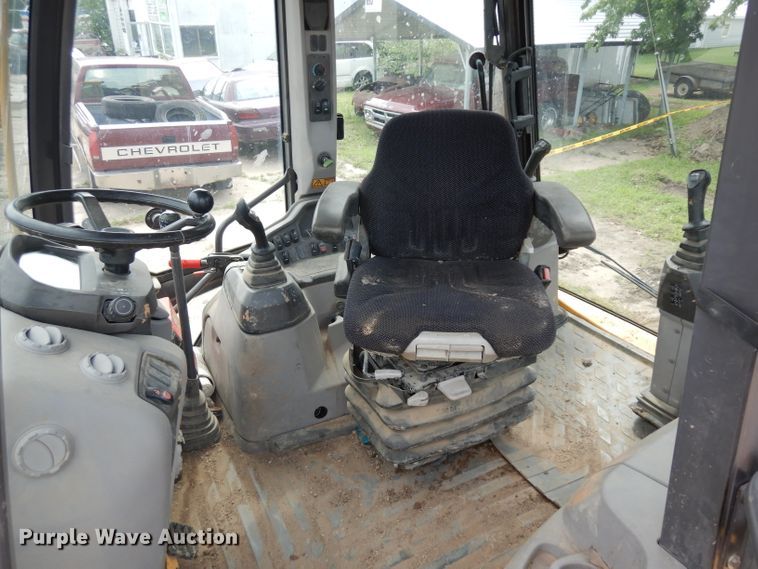 image for item HA9333 2012 Volvo BL70B  backhoe