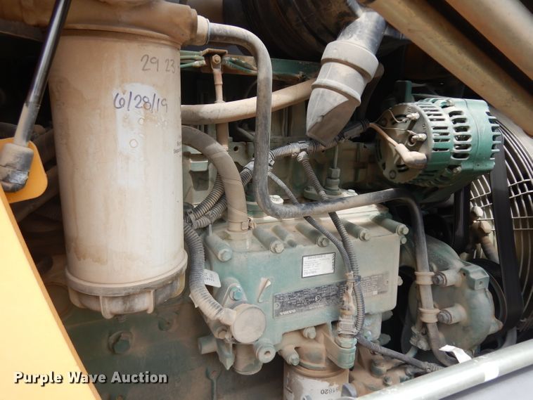 image for item HA9333 2012 Volvo BL70B  backhoe